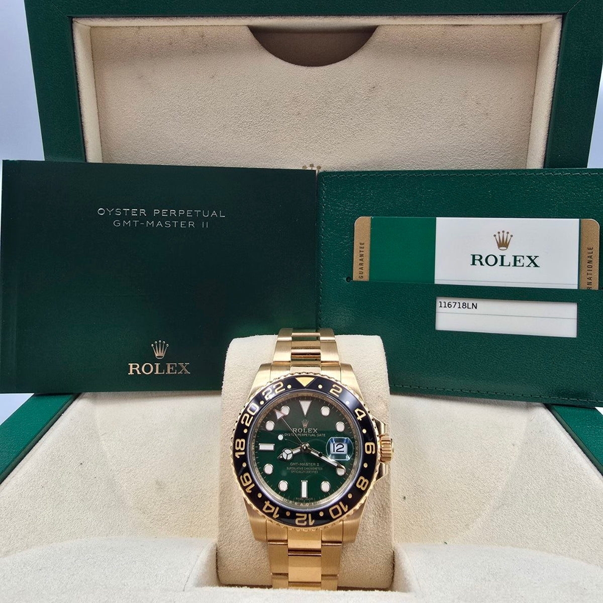 2016 PAPERS Rolex GMT-MASTER II 18k Yellow Gold Green Dial 40mm 116718LN BOX