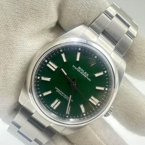 Rolex Oyster Perpetual 41 MINT Oyster Perpetual 41mm Green Dial Stainless Steel Watch 124300