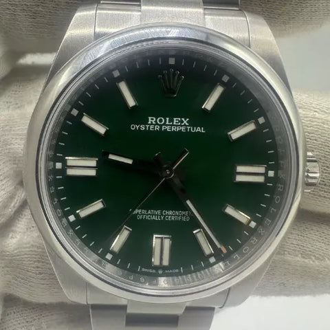 Rolex Oyster Perpetual 41 MINT Oyster Perpetual 41mm Green Dial Stainless Steel Watch 124300