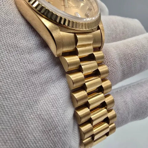 Rolex 18K Gold Day-Date President Gold Champagne Diamond Dial 36mm Watch 18238