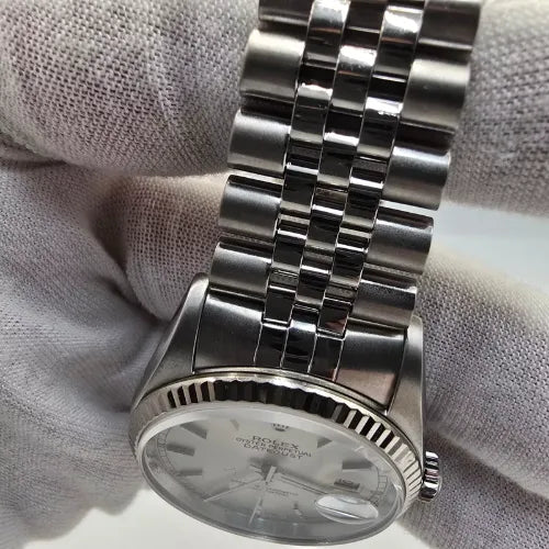 MINT 2005 Rolex Datejust Steel No Hole Jubilee Silver Dial 16234 36mm Watch