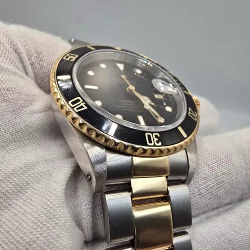 Rolex Submariner Date Black 18K Yellow Gold Stainless Steel 40mm Watch 16613