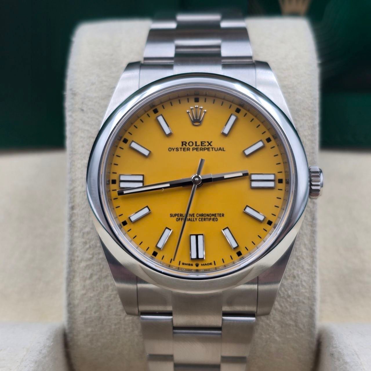 Rolex Oyster Perpetual 41 2021 FULL SET 41mm Yellow Dial Steel 124300