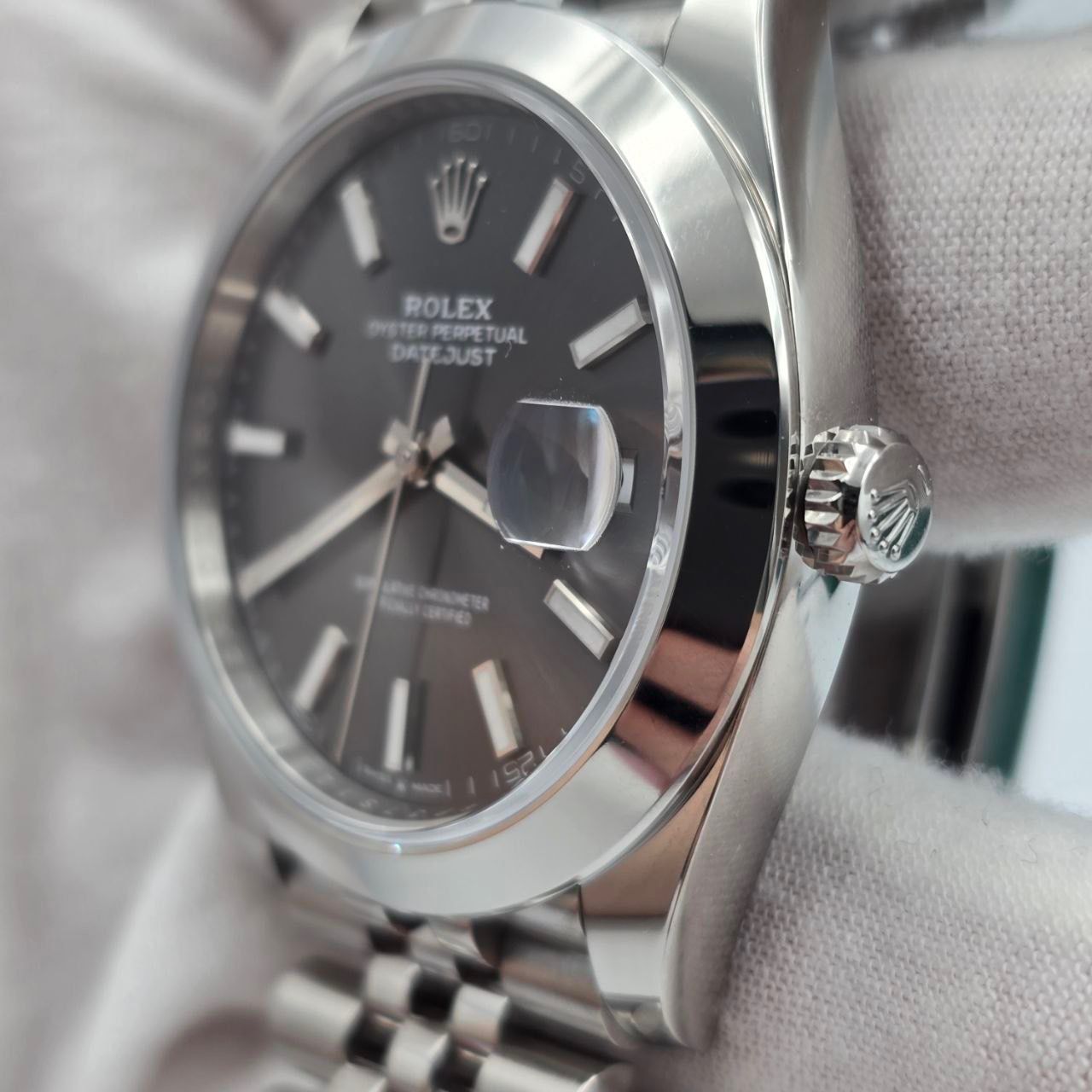 Rolex Datejust 41 2025 FULL SET Datejust 41mm Rhodium Grey Smooth Jubilee