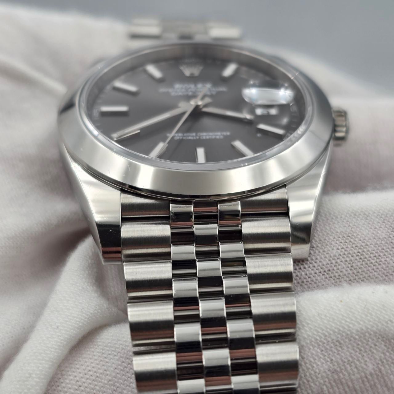 Rolex Datejust 41 2025 FULL SET Datejust 41mm Rhodium Grey Smooth Jubilee