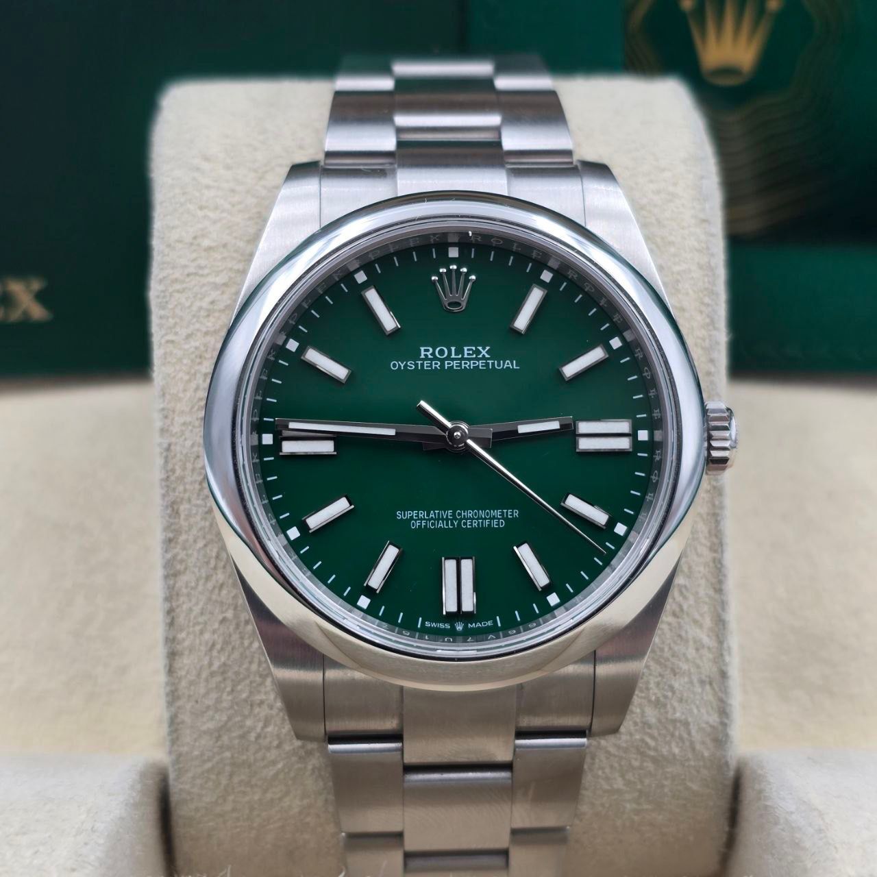 Rolex Oyster Perpetual 41 2024 FULL SET 41mm Green Steel 124300