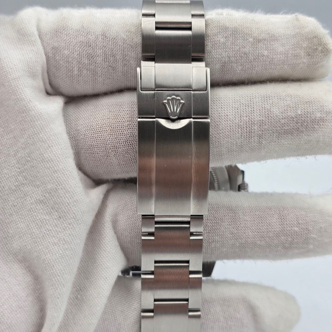 Rolex Explorer II 2018 FULL SET 216570 Stainless Steel White Orange 42mm