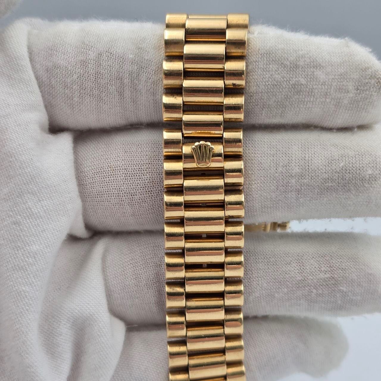 Rolex Day-Date 36 1980 18038 President 18k Gold Factory Champagne Dial 36mm