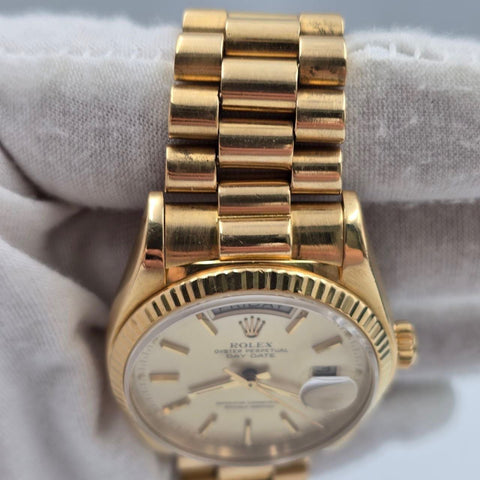 Rolex Day-Date 36 1980 18038 President 18k Gold Factory Champagne Dial 36mm