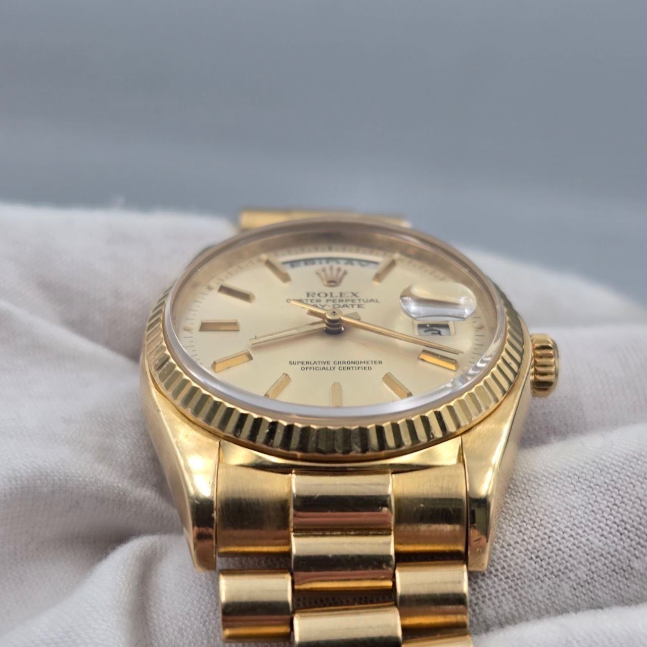 Rolex Day-Date 36 1980 18038 President 18k Gold Factory Champagne Dial 36mm
