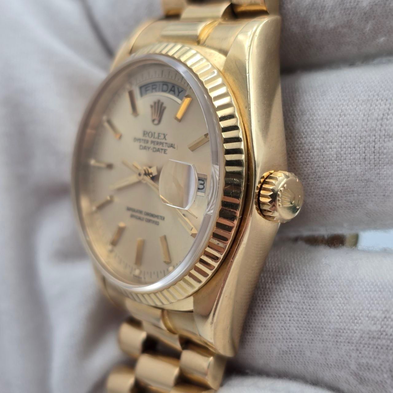 Rolex Day-Date 36 1980 18038 President 18k Gold Factory Champagne Dial 36mm