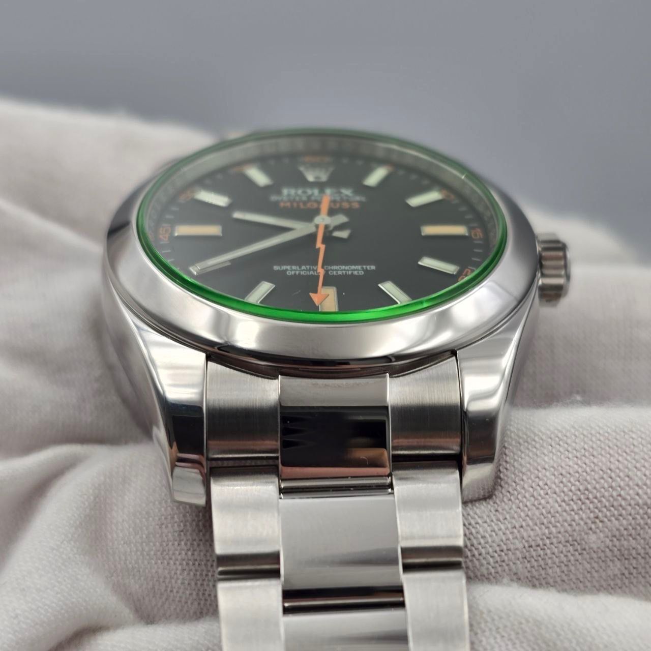 Rolex Milgauss 2014 FULL SET Milgauss 116400GV 40mm Steel Black Dial Green Crystal