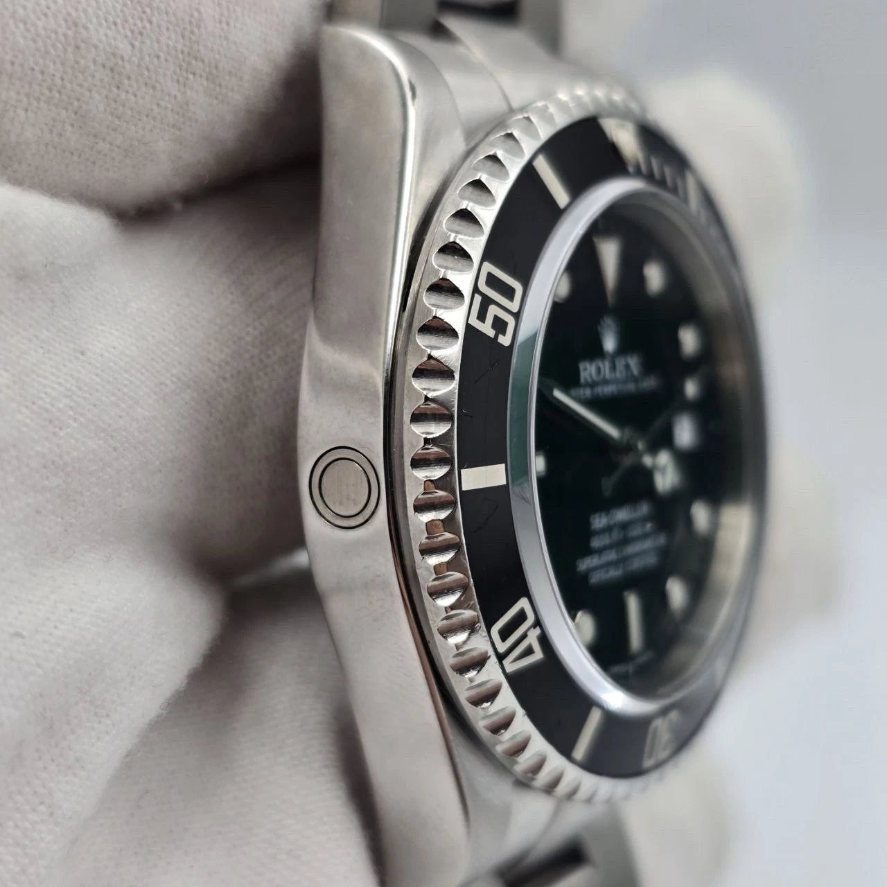 2006 Rolex Sea-Dweller Stainless Steel Black Dial 40mm Watch 16600