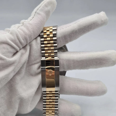2023 PAPERS Rolex Datejust 41mm 18K TT Black Diamond Dial Jubilee 126333 BOX
