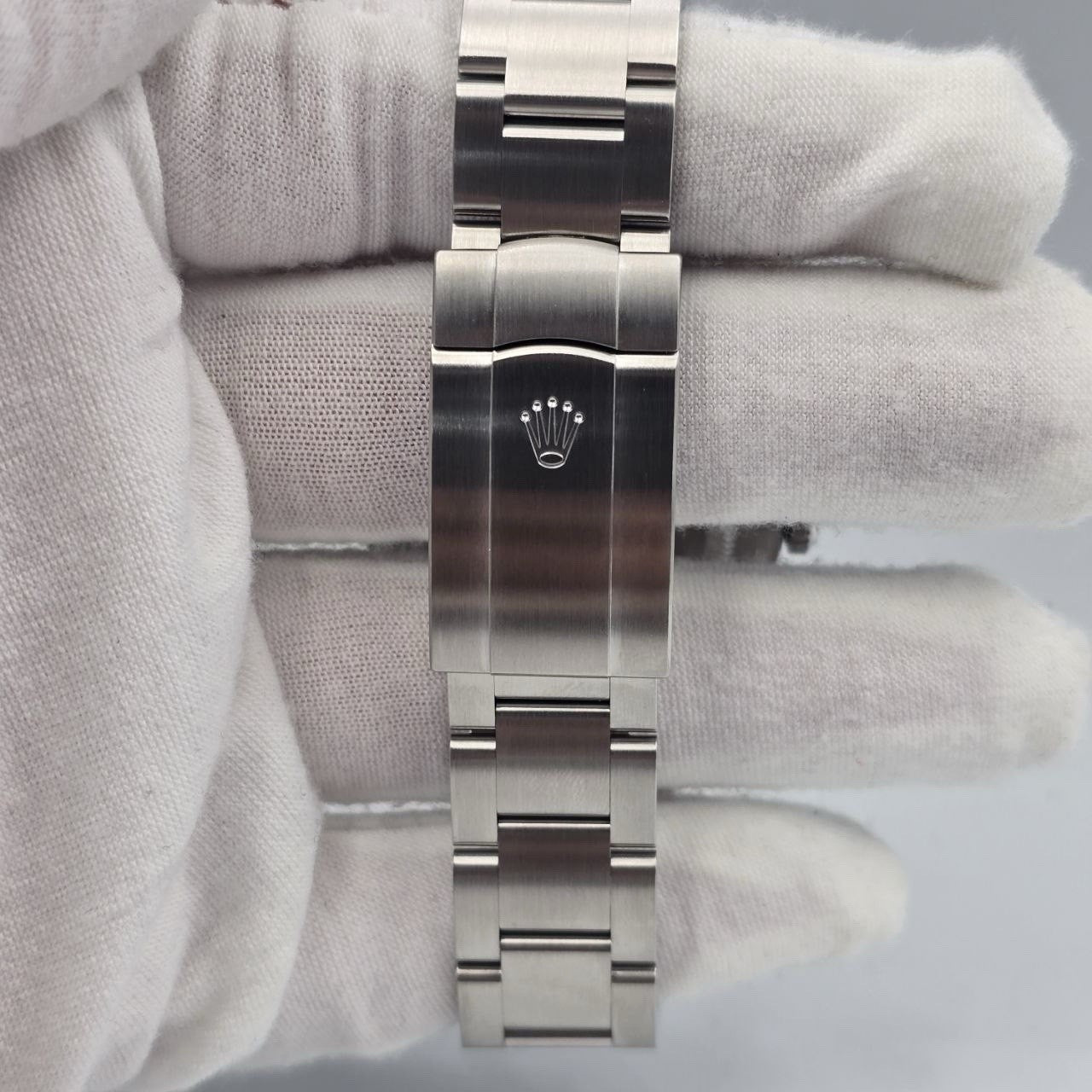 NEW 2026 Rolex Oyster Perpetual Pistachio Dial Stainless Steel 41mm 134300