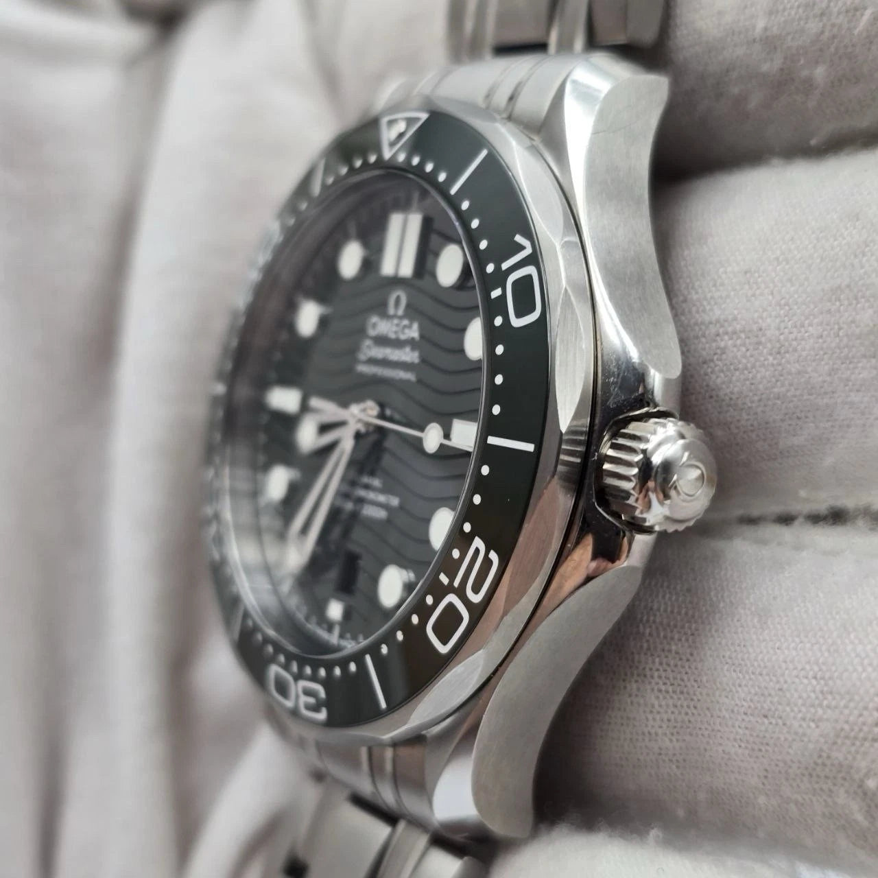 PAPERS 2026 Omega Seamaster Diver Seaweed Green 210.30.42.20.10.001 42mm