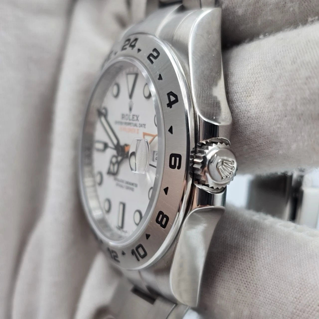 Rolex Explorer II 216570 4