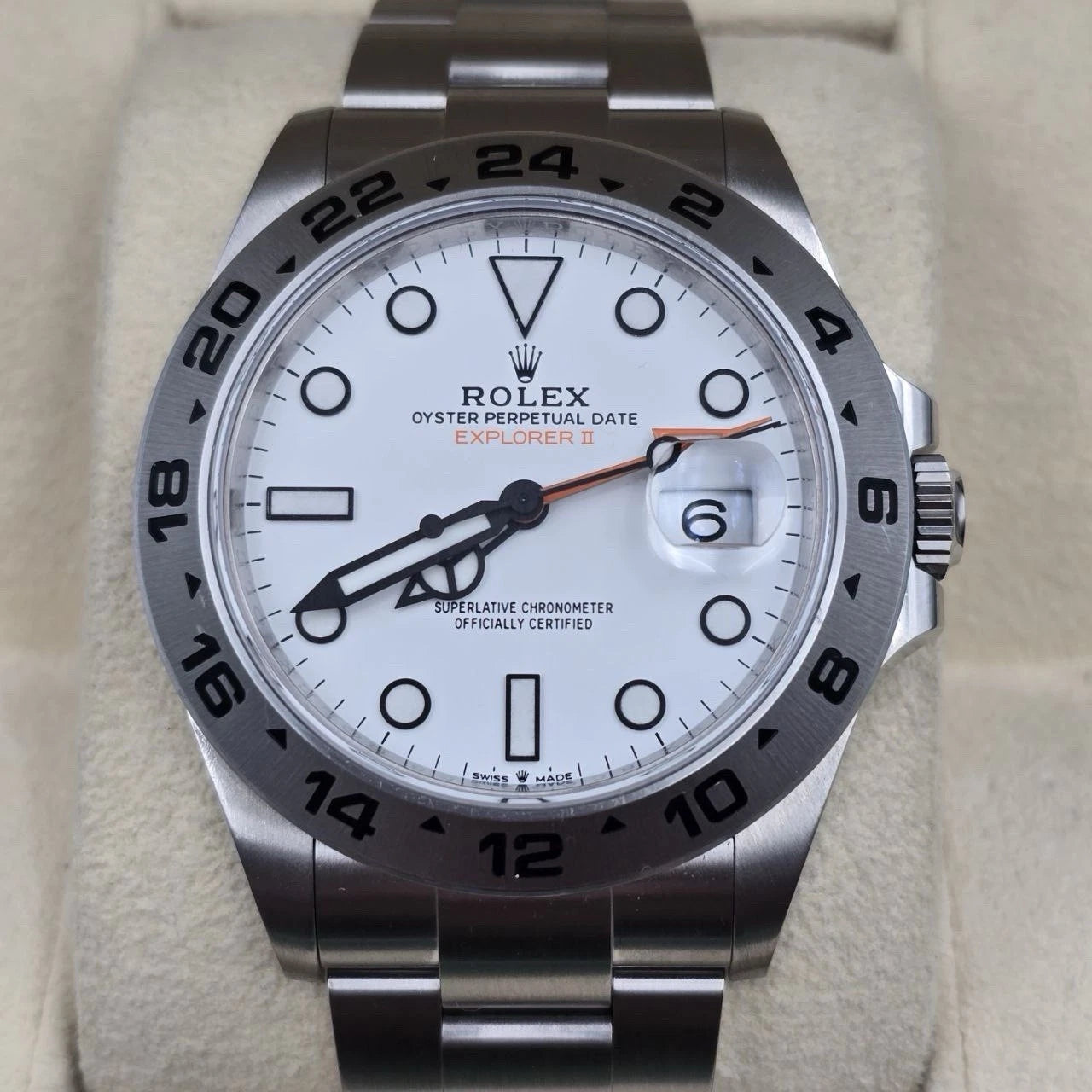 PAPERS 2024 Rolex Explorer II 42mm 226570 White Polar Dial BOX
