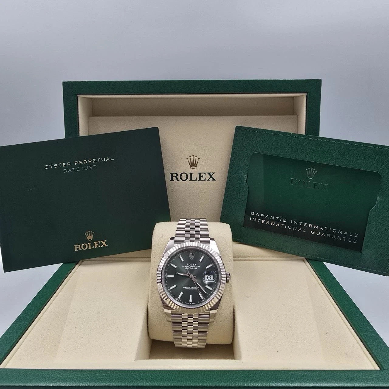 NEW 2026 Rolex Datejust 41mm 126334 Mint Green Jubilee Fluted Bezel UNWORN