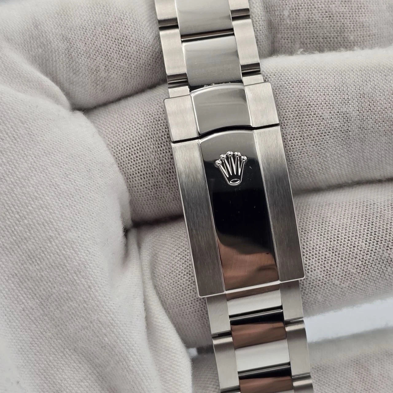 NEW 2025 Rolex Datejust 41mm 126334 Stainless Steel Oyster Silver Stick Dial