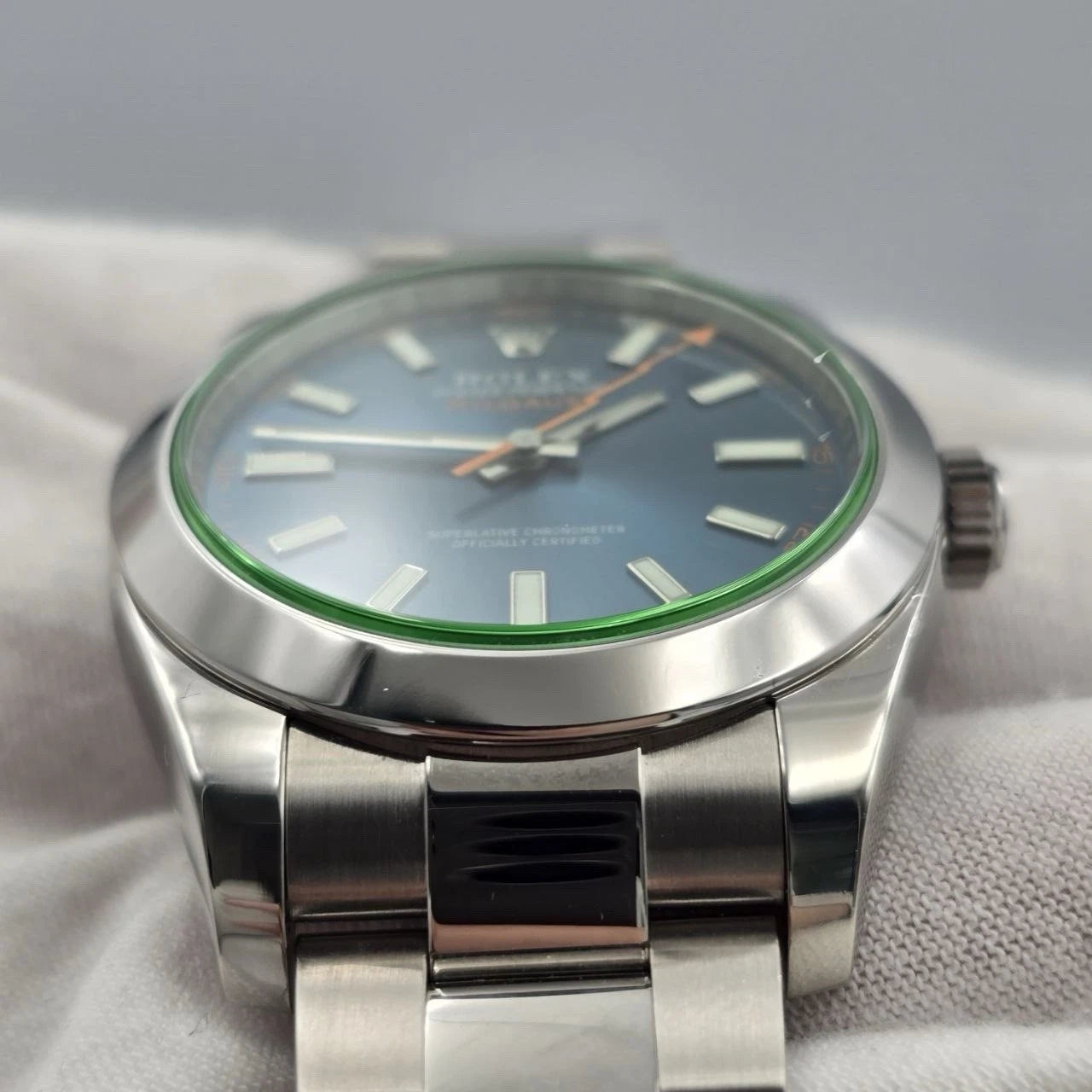 PAPERS 2017 Rolex Milgauss 40mm Steel Blue Dial Green Crystal 116400GV BOX