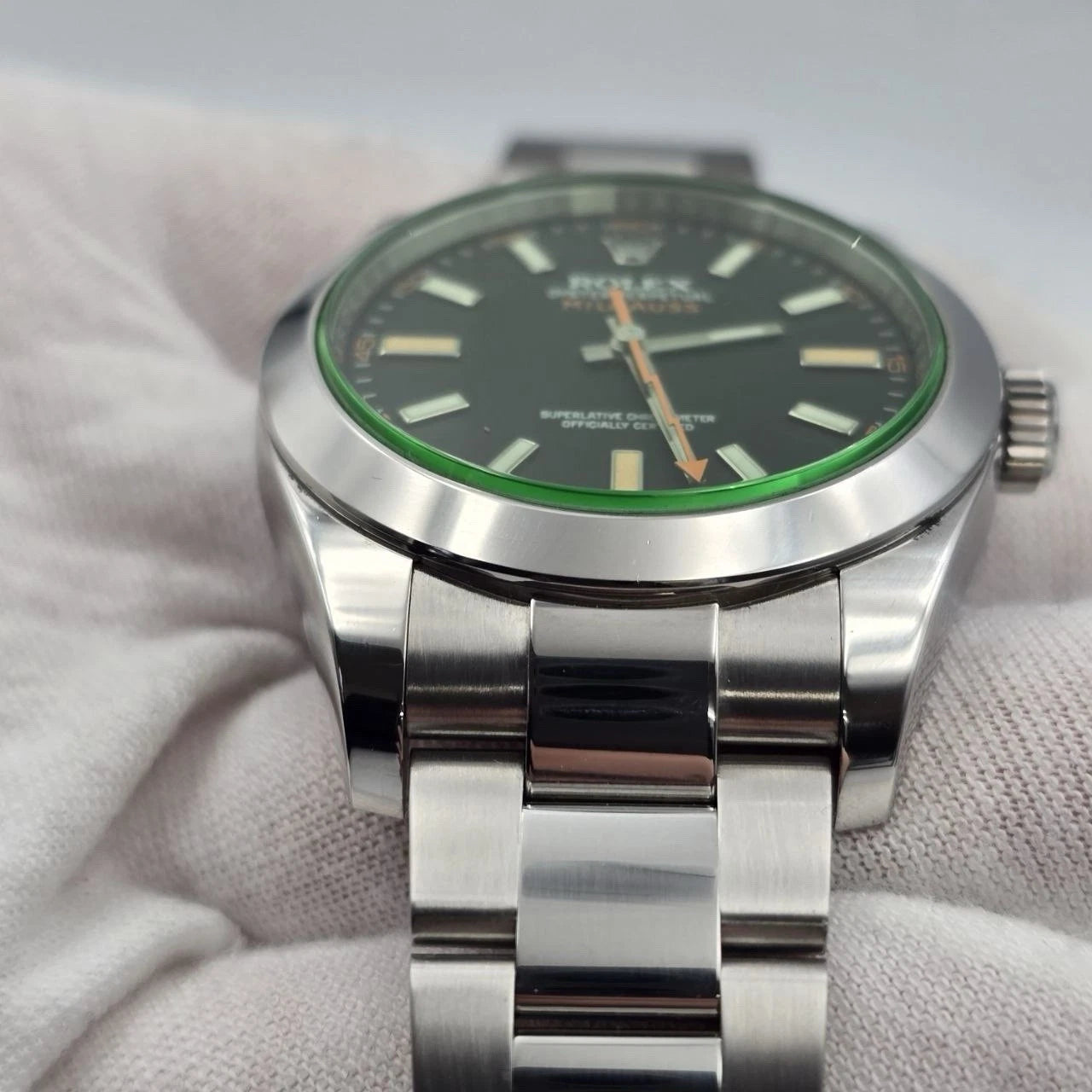 PAPERS 2019 Rolex Milgauss 40mm Steel Black Dial Green Crystal 116400GV BOX