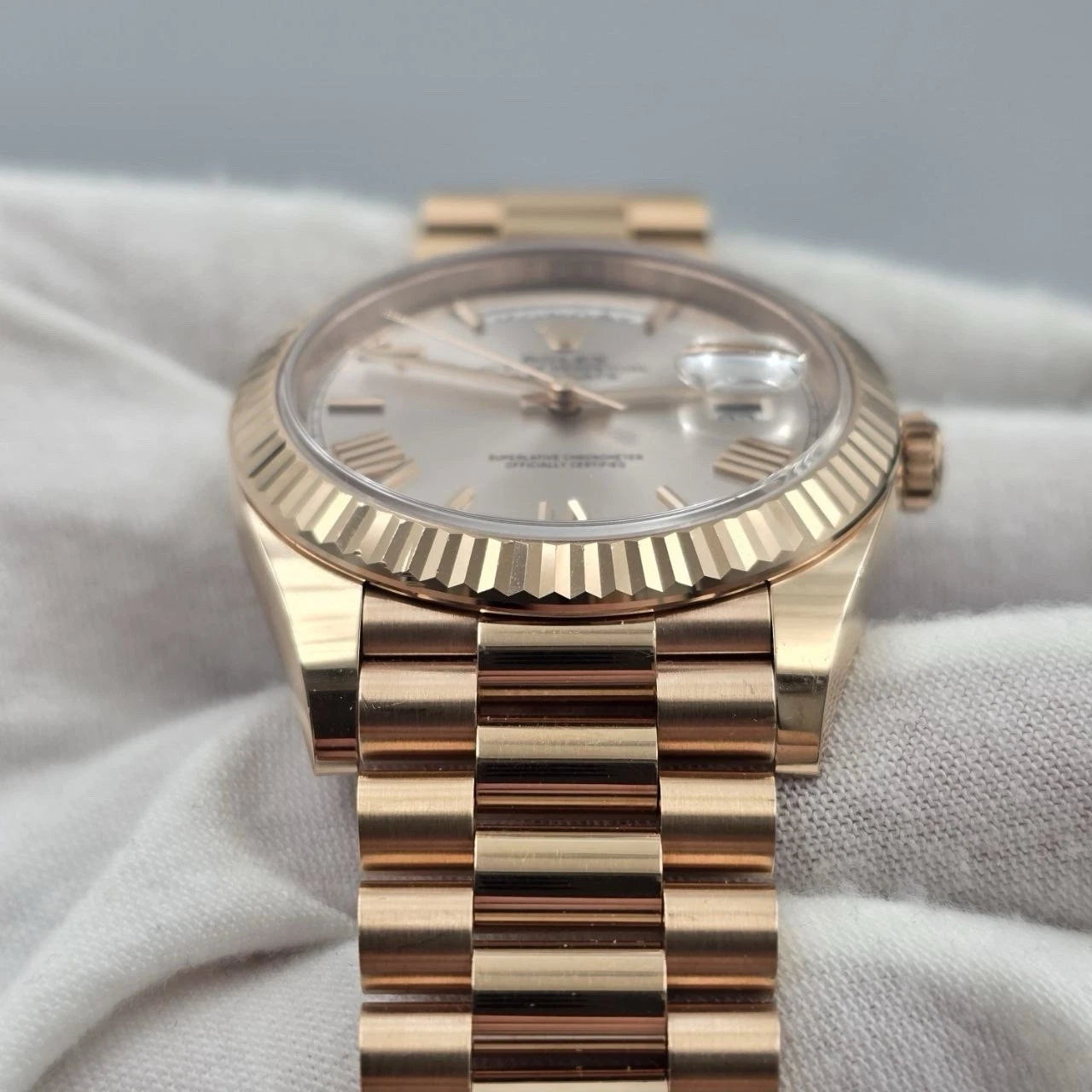 2023 PAPERS Rolex Day-Date 40 228235 President Rose Gold Sundust Roman Dial BOX