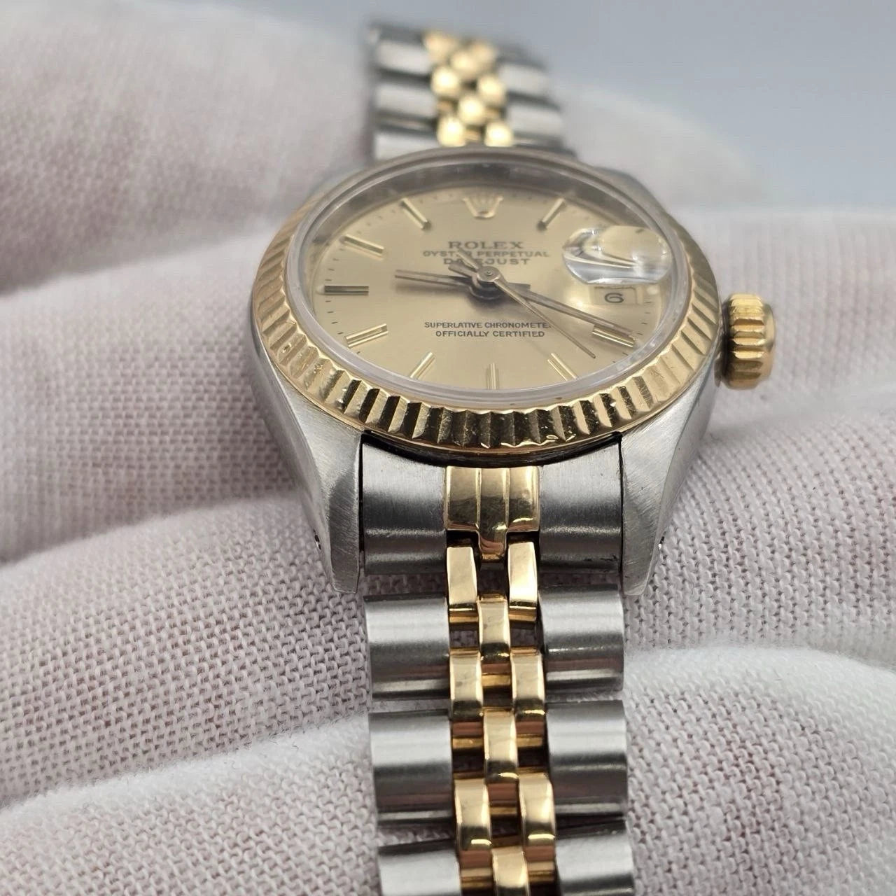 Rolex Lady Datejust 26mm Two Tone Yellow Gold Steel Champagne Dial 69173