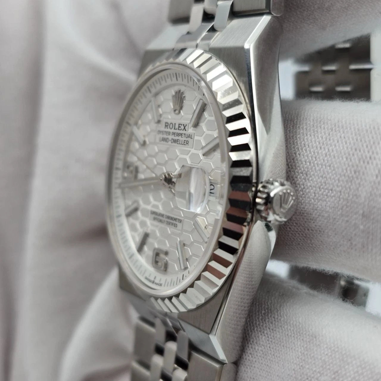 NEW 2026 Rolex Land-Dweller 127234 Steel Honeycomb White Dial 36mm Watch