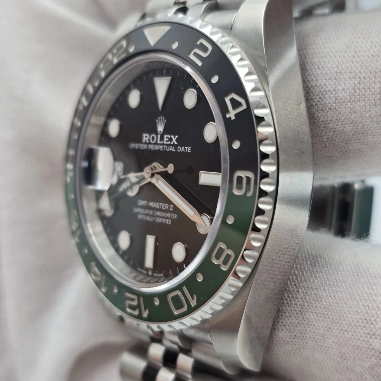 PAPERS 2025 Rolex GMT-Master II “Sprite” 40mm 126720VTNR Jubilee Black Dial BOX