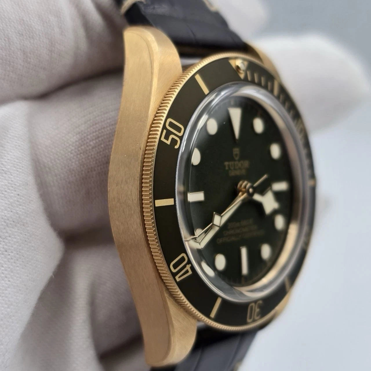 NEW 2022 Tudor Black Bay 58 18k Gold Green Dial 39mm Automatic Watch 79018V