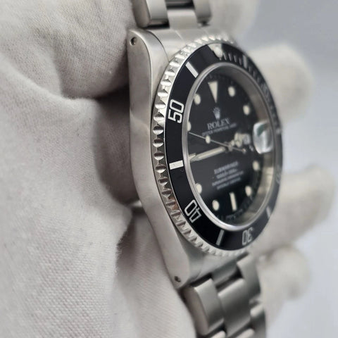 PAPERS Rolex Submariner Date 16610 Black Dial Stainless Steel Oyster 40mm