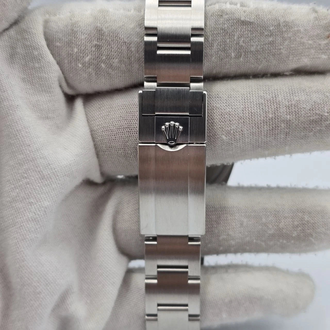 Rolex Explorer I 124270 7