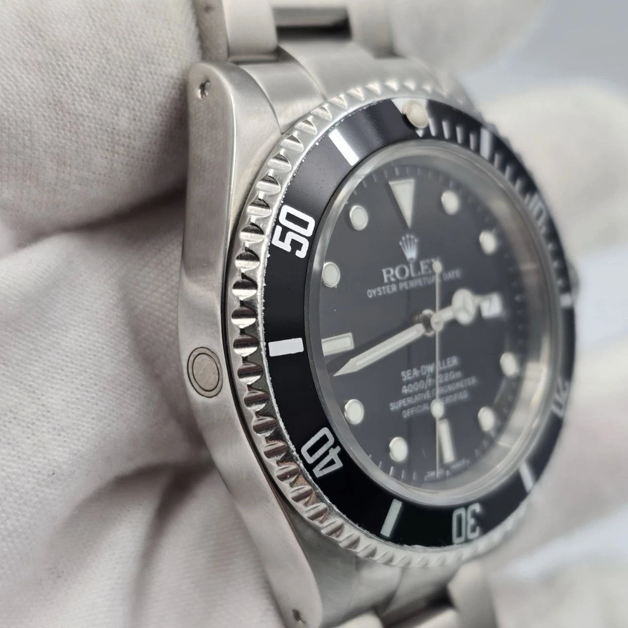 PAPERS 2001 Rolex Sea-Dweller 16600 Stainless Steel Black Dial 40mm Watch BOX