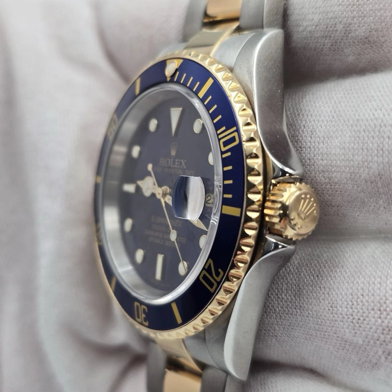 2006 Rolex Submariner 16613 NO HOLES Blue Dial Two Tone Steel Gold 40mm Watch