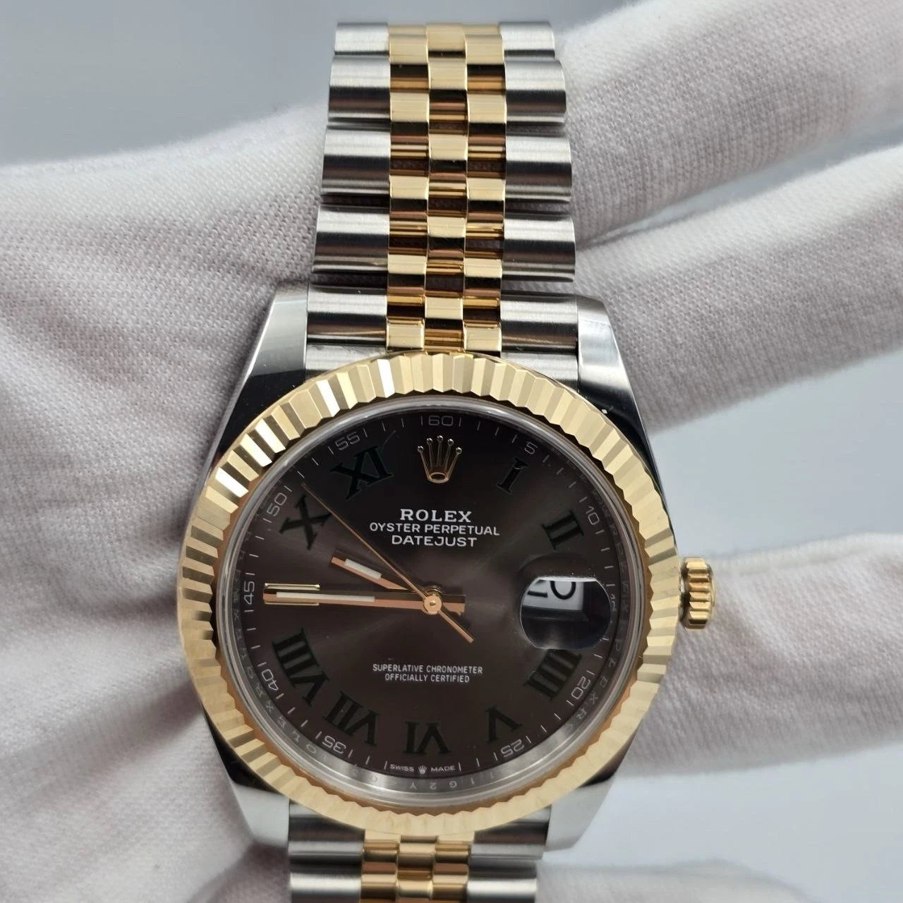 2022 PAPERS Rolex Datejust 41mm 18K Two Tone Wimbledon Dial Jubilee 126333 BOX