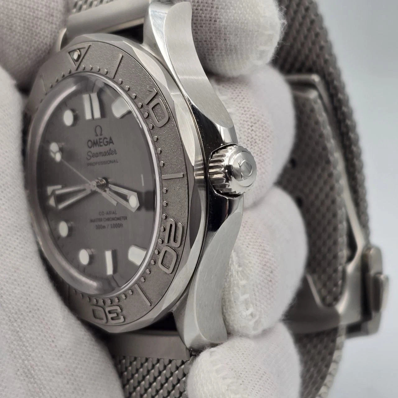 NEW 2025 Omega Seamaster Diver 300M Gray Dial 42mm Watch 210.30.42.20.06.002