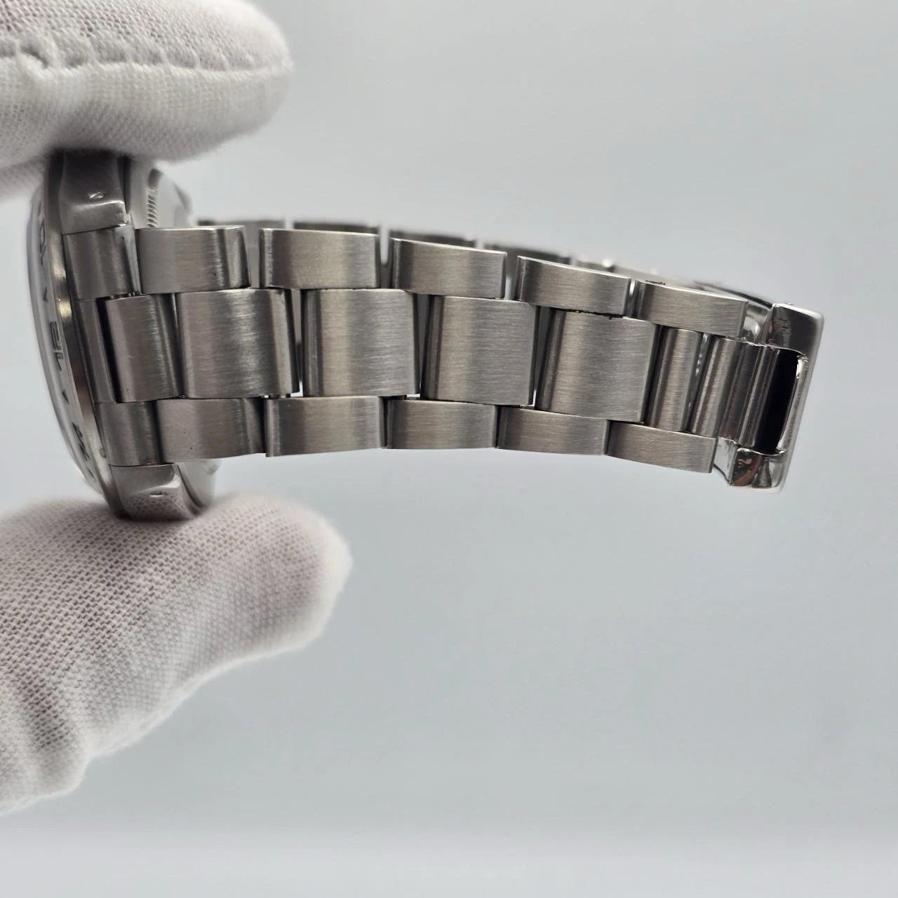 Rolex 16570 Explorer II Polar White Stainless Steel Automatic 40mm Watch