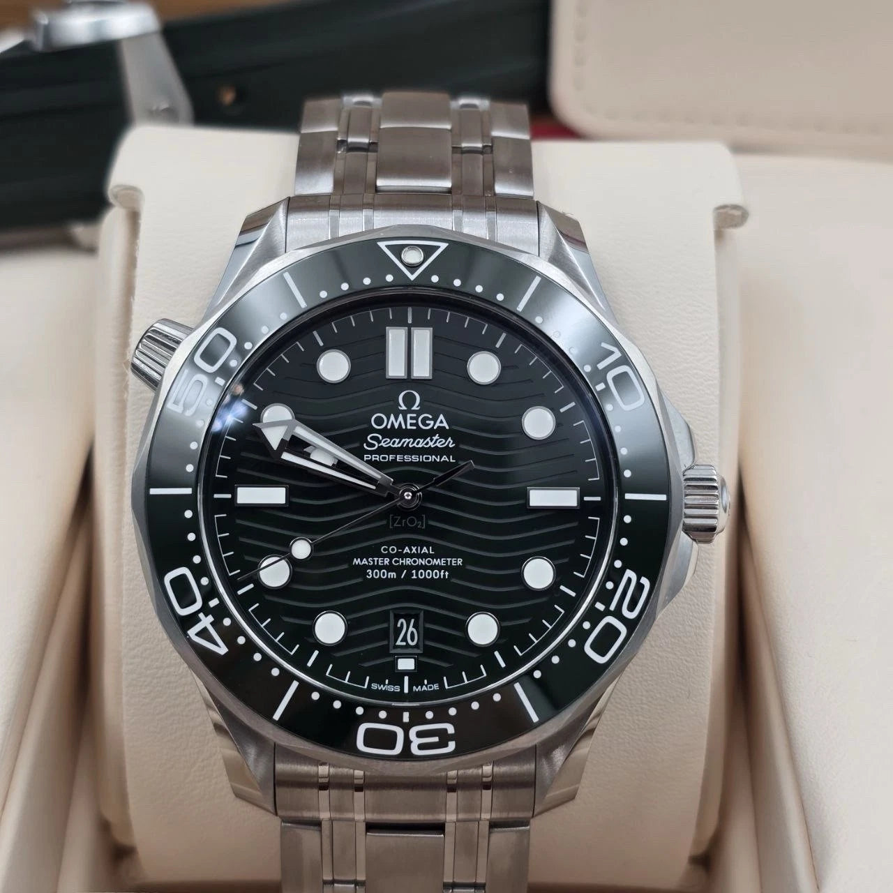 NEW 2026 Omega Seamaster Diver "Seaweed" Green 210.30.42.20.10.001 42mm Watch