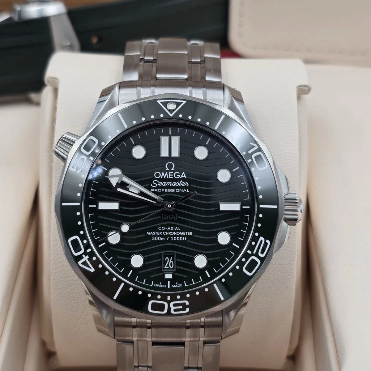 NEW 2026 Omega Seamaster Diver "Seaweed" Green 210.30.42.20.10.001 42mm Watch