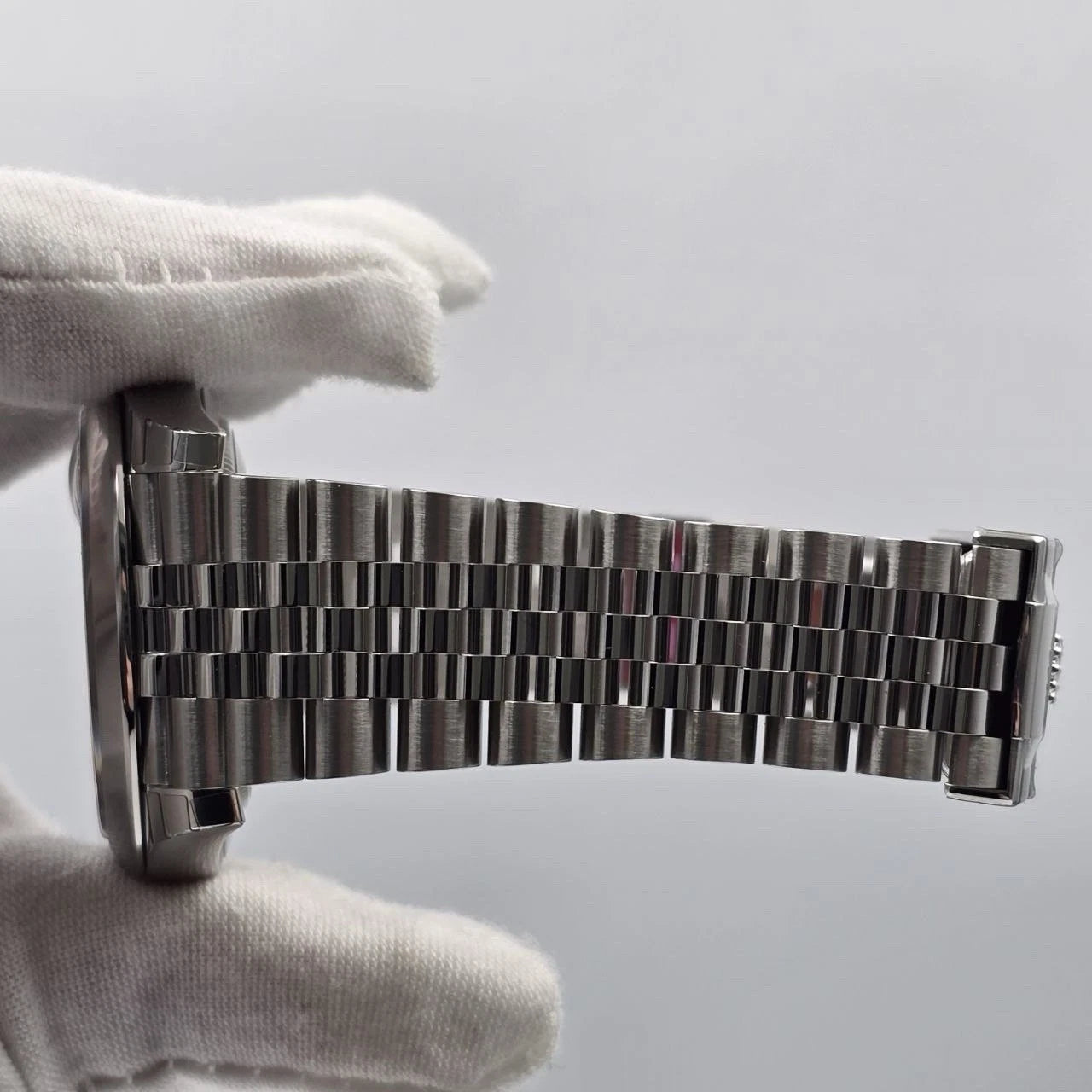 NEW 2026 STICKERED Rolex Datejust 41mm Mint Green Smooth Jubilee 126300