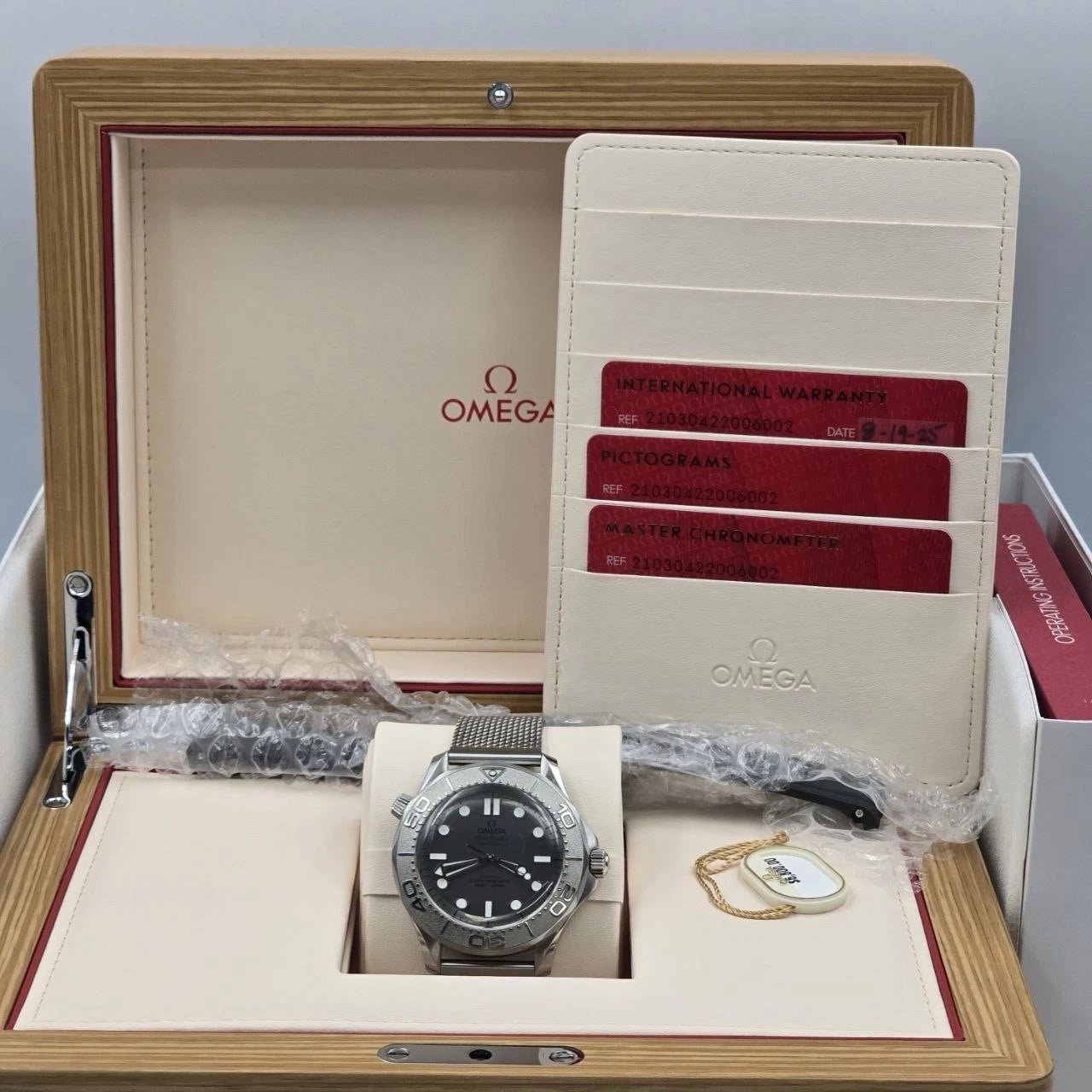 NEW 2025 Omega Seamaster Diver 300M Gray Dial 42mm Watch 210.30.42.20.06.002