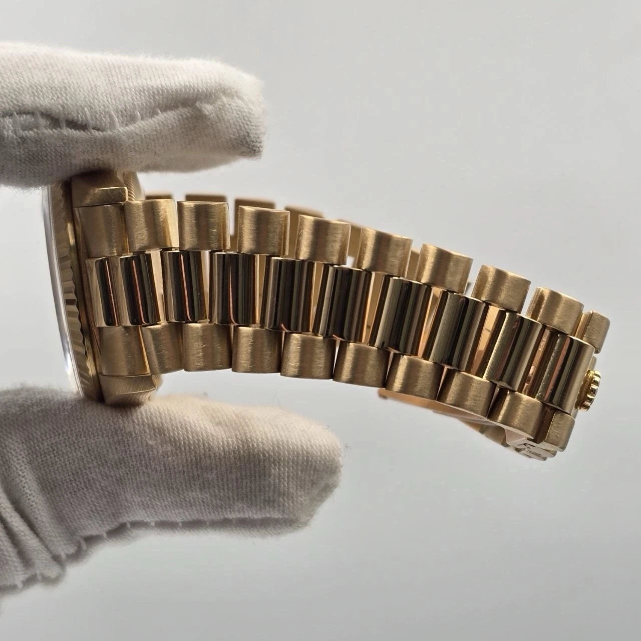 Rolex Day-Date 18238 President 18k Gold FACTORY Black Diamond Dial 36mm Watch