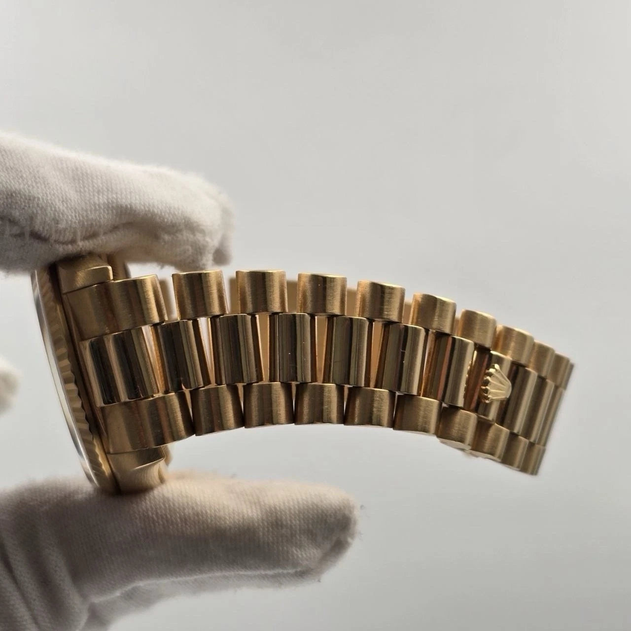 Rolex Day-Date 18238 President Gold FACTORY Champagne Diamond Dial 36mm Watch