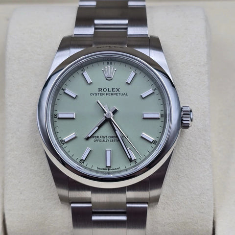 2025 NEW Rolex Oyster Perpetual Pistachio Dial 124200 Steel 34mm Watch UNWORN