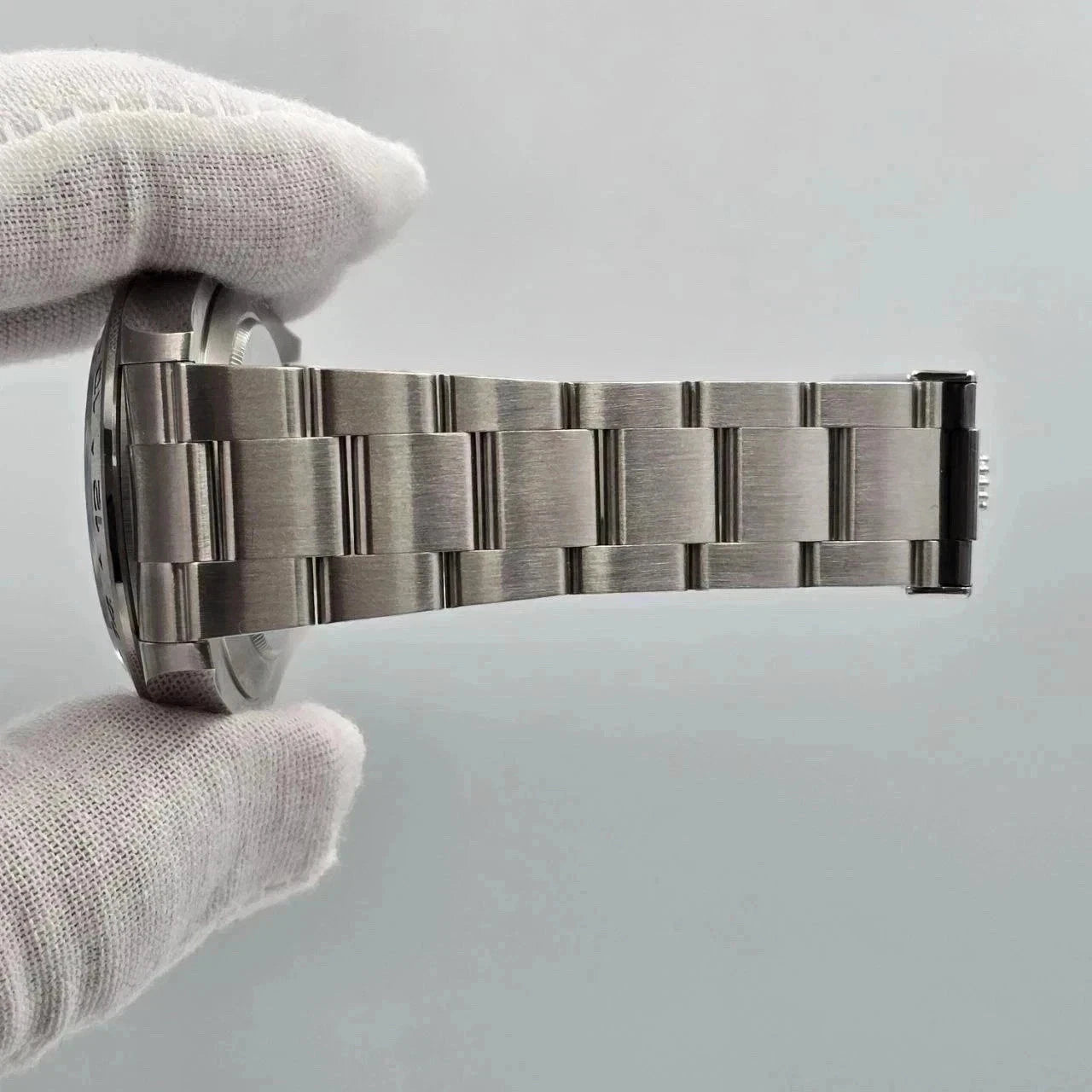 NEW 2026 Rolex Explorer II 42mm 226570 Stainless Steel White Polar Dial UNWORN