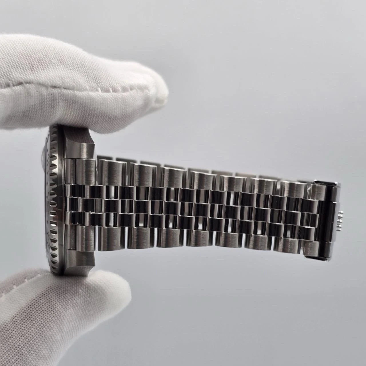 NEW 2026 Rolex GMT-Master II Bruce Wayne 40mm 126710GRNR Jubilee UNWORN