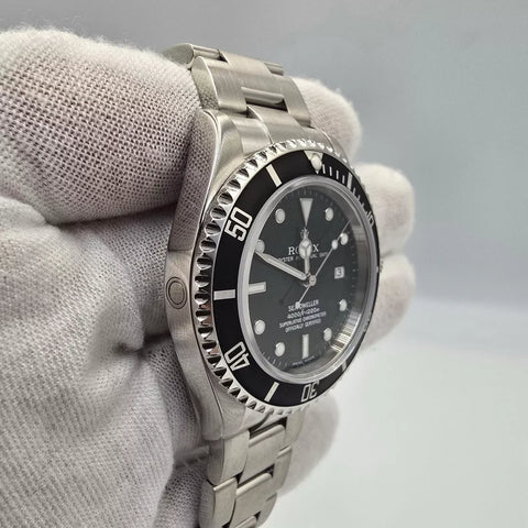 PAPERS 2004 Rolex Sea-Dweller 16600 Stainless Steel Black Dial 40MM Watch