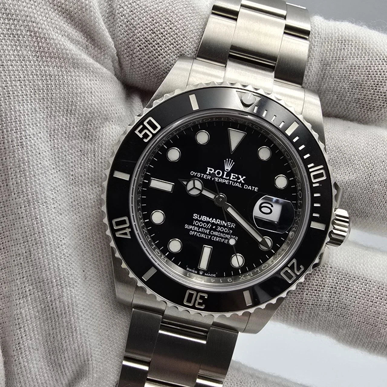 PAPERS MINT 2023 Rolex Submariner 41mm Black Ceramic 126610LN Watch BOX