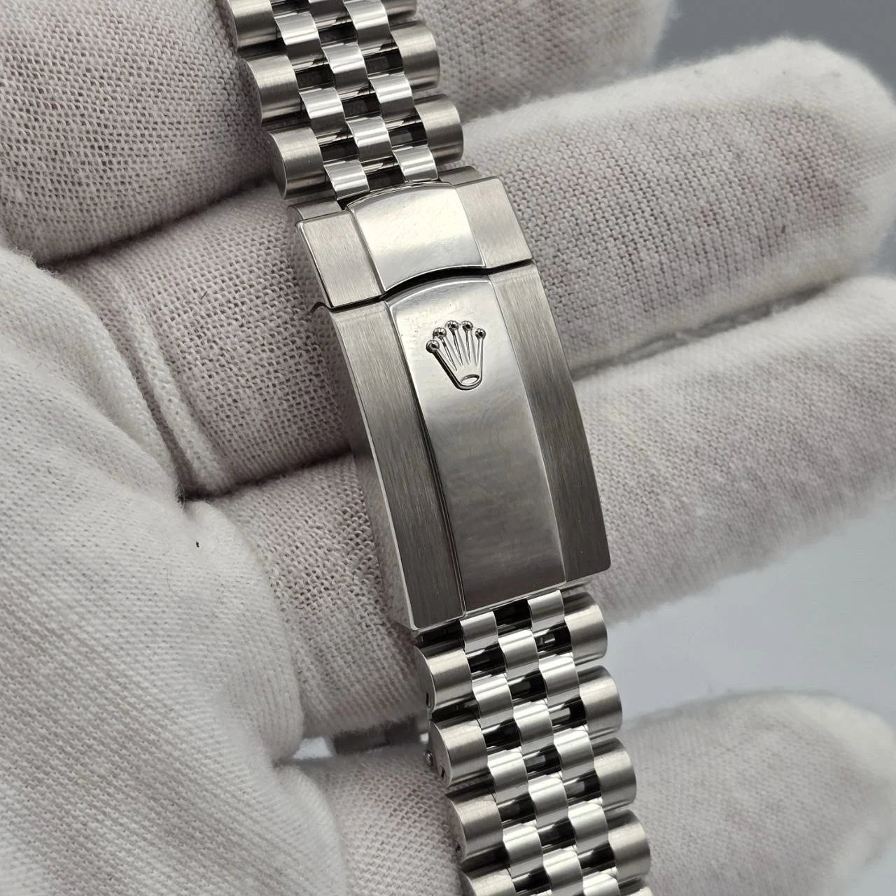 NEW 2025 Rolex Datejust 36mm Blue Diamond Dial Fluted Jubilee 126234 UNWORN
